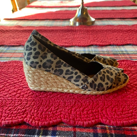 Ralph Lauren Leopard Print Wedge Espadrilles - Picture 4 of 5